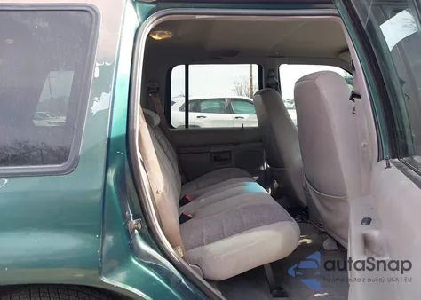 2000 Ford Explorer Xlt from USA, damaged, VIN 1FMZU63E2YZB48238